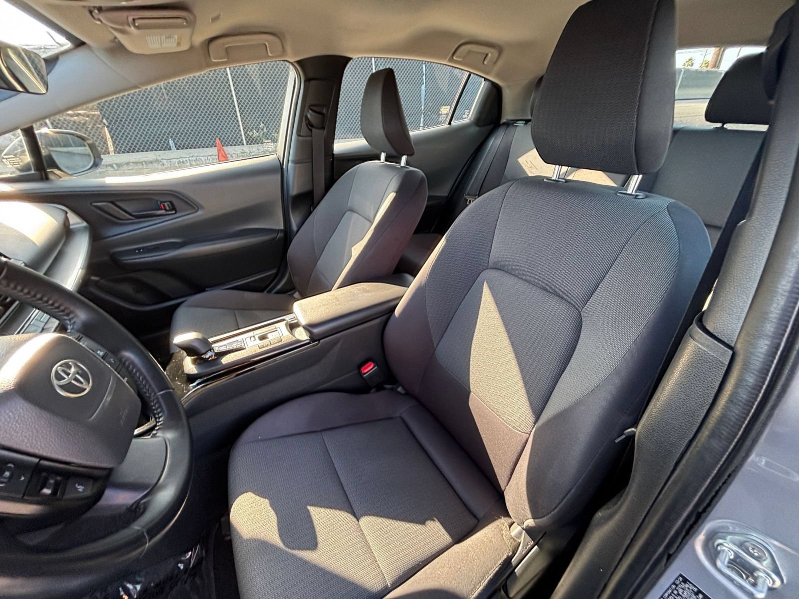 Used 2024 Toyota Prius LE FWD image 35