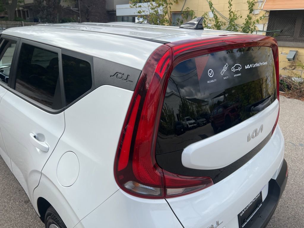 Certified 2022 Kia Soul LX image 36