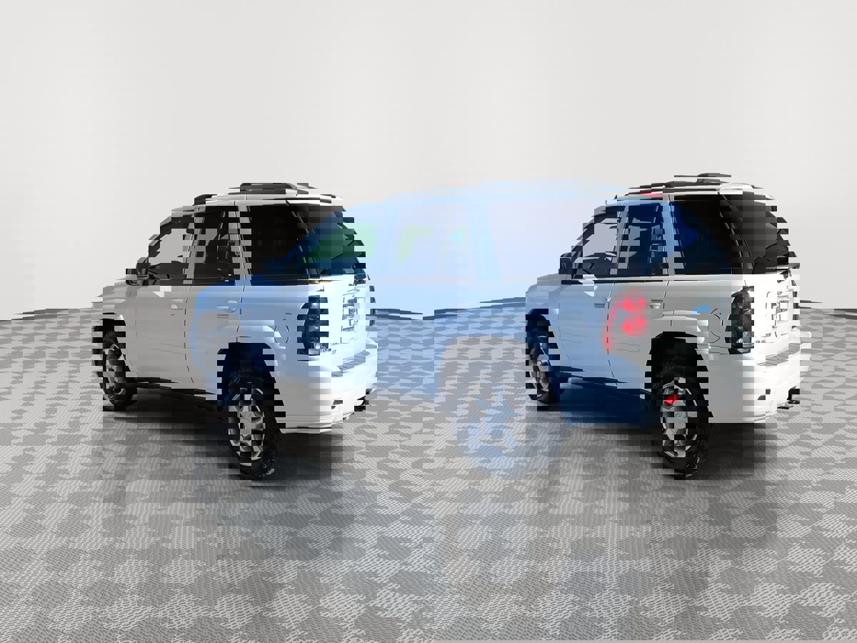 Used 2008 Chevrolet TrailBlazer LT AWD/4WD image 5