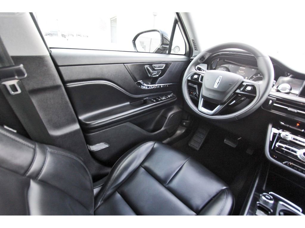 Used 2022 Lincoln Corsair FWD image 8