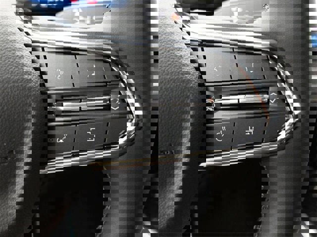 New 2026 Chevrolet Suburban Premier image 23