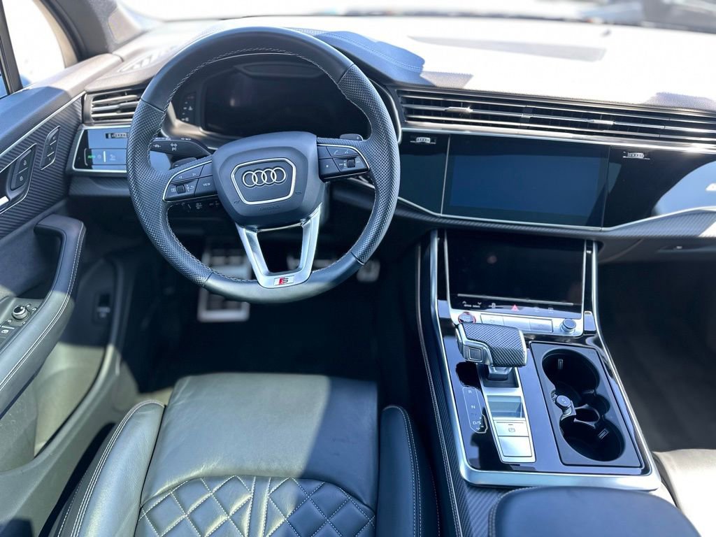 Used 2025 Audi SQ7 Premium Plus w/ Black Optic Package image 11