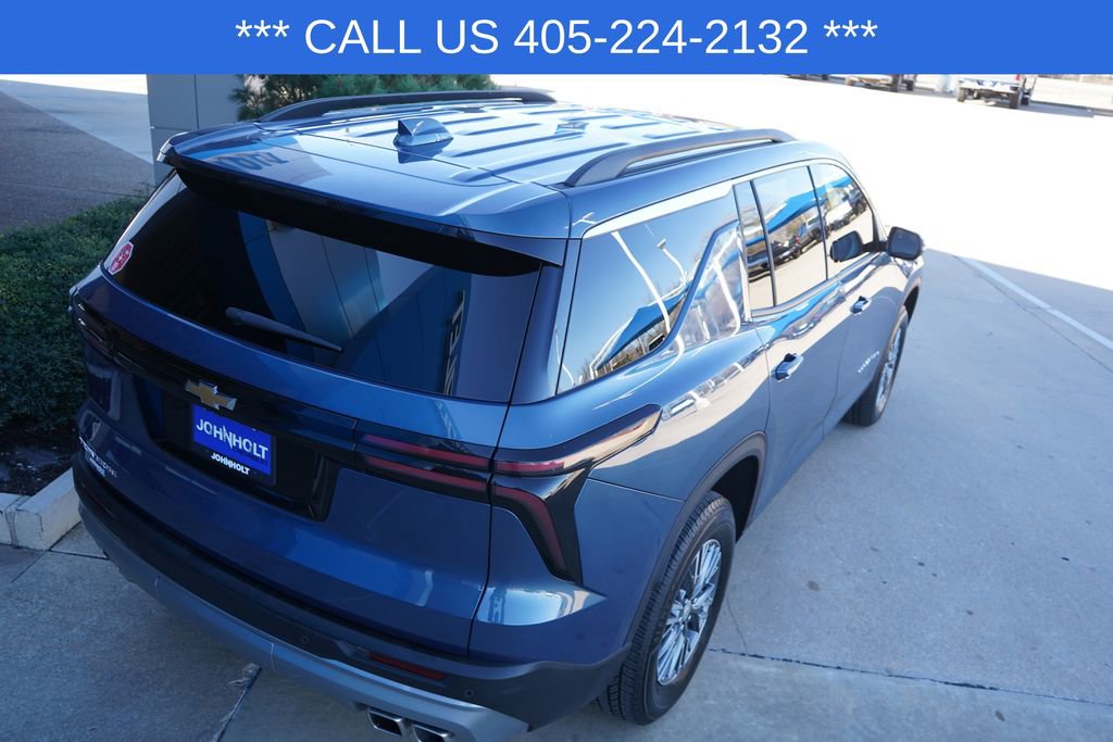Used 2025 Chevrolet Traverse LT image 15