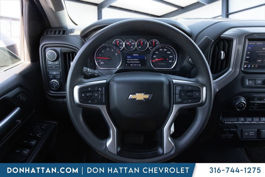 Used 2022 Chevrolet Silverado 2500 Custom w/ Custom Value Package AWD/4WD image 6