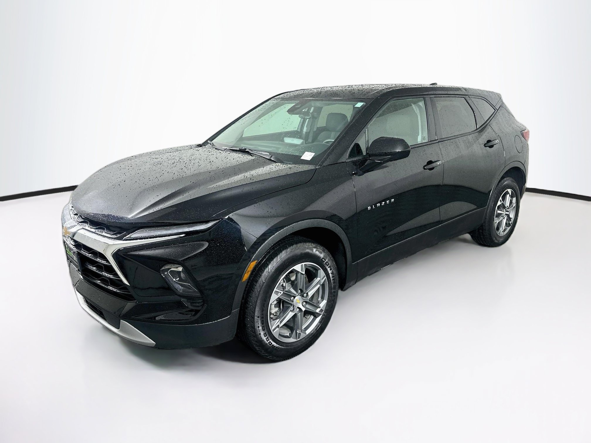 Used 2026 Chevrolet Blazer LT FWD image 3