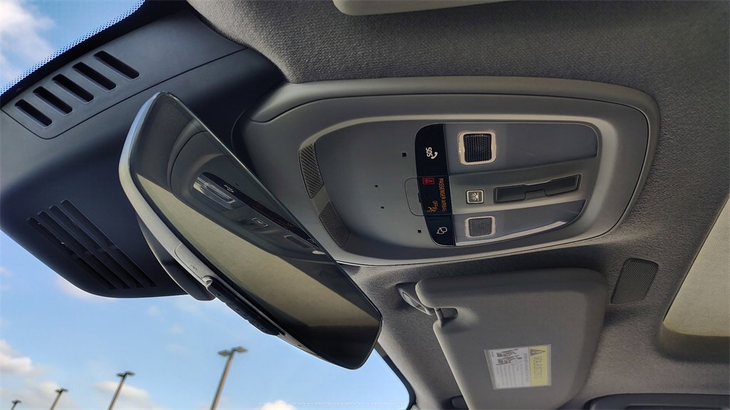 New 2026 Volvo XC40 B5 Plus w/ Climate Package image 25