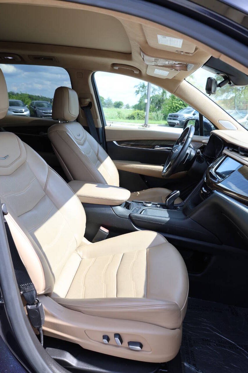 Used 2021 Cadillac XT6 Sport w/ Platinum Package AWD/4WD image 15