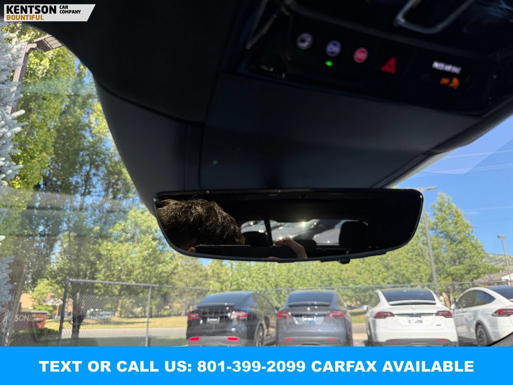 Used 2025 Cadillac Escalade IQ Luxury 2 w/ LPO, Premium Carpet Package AWD/4WD image 26
