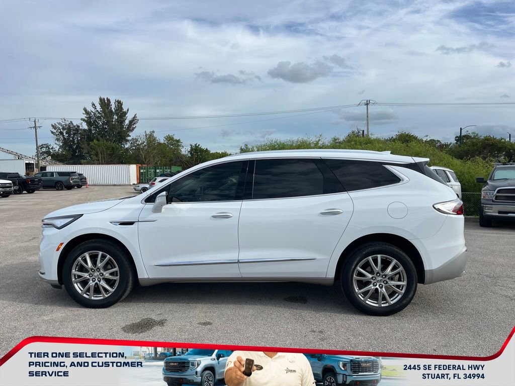 Used 2023 Buick Enclave Premium w/ Experience Buick Package image 4