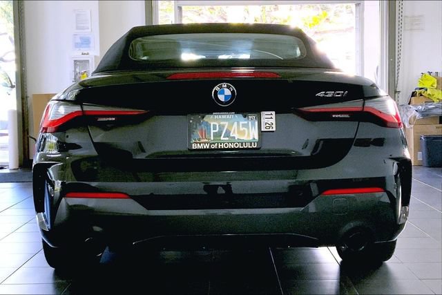 Used 2023 BMW 430i Convertible w/ M Sport Package RWD image 4