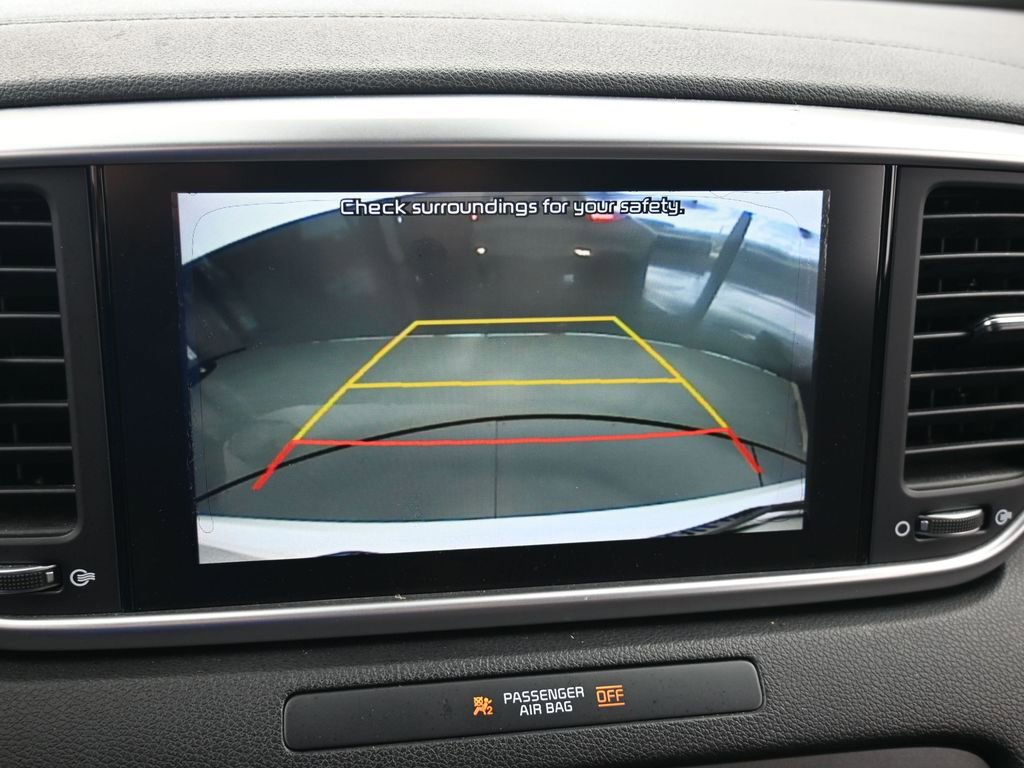 Used 2020 Kia Sportage LX image 19
