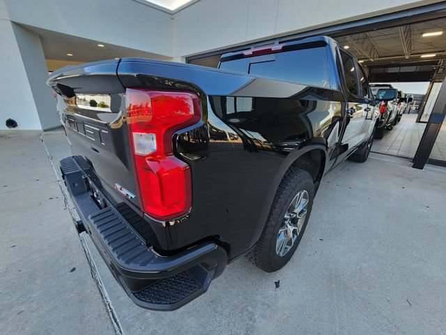 Used 2025 Chevrolet Silverado 1500 RST AWD/4WD image 4
