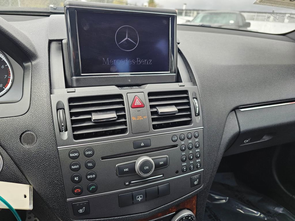 Used 2011 Mercedes-Benz C 300 4MATIC Sedan image 27