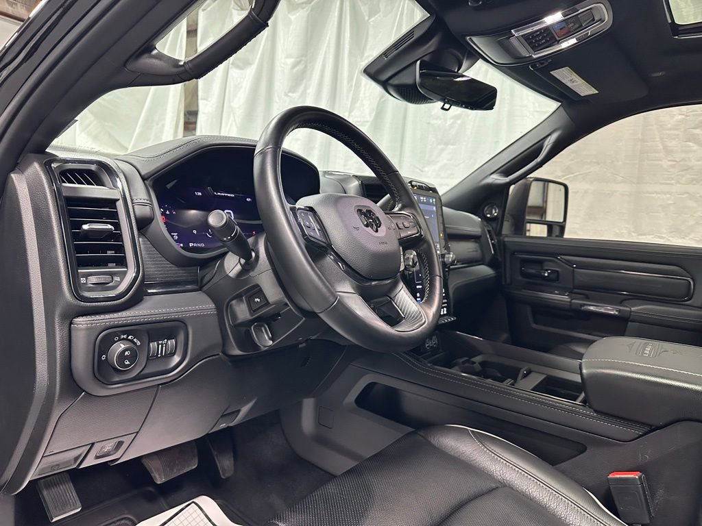 Used 2024 RAM 2500 Limited image 15