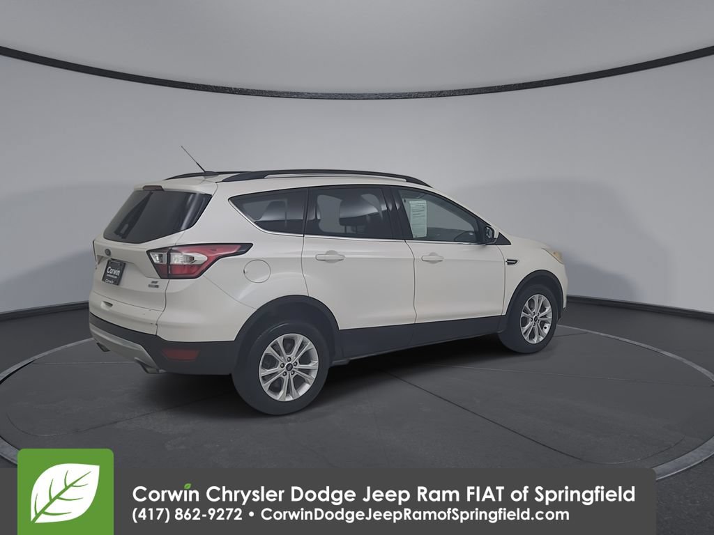 Used 2017 Ford Escape SE w/ SE Leather Comfort Package AWD/4WD image 15