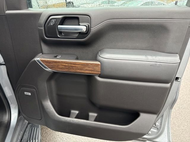 Used 2021 Chevrolet Silverado 1500 High Country w/ Technology Package image 16