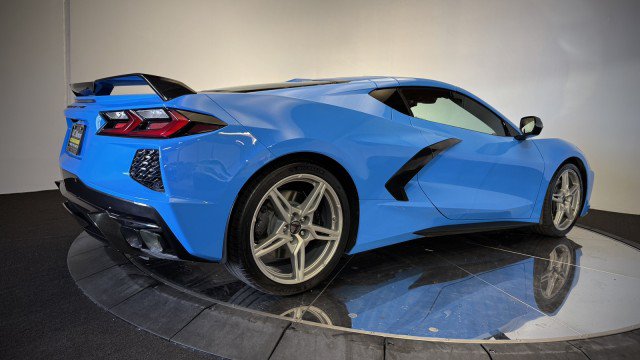 Used 2024 Chevrolet Corvette Stingray Premium Cpe w/ Z51 Performance Package RWD image 27