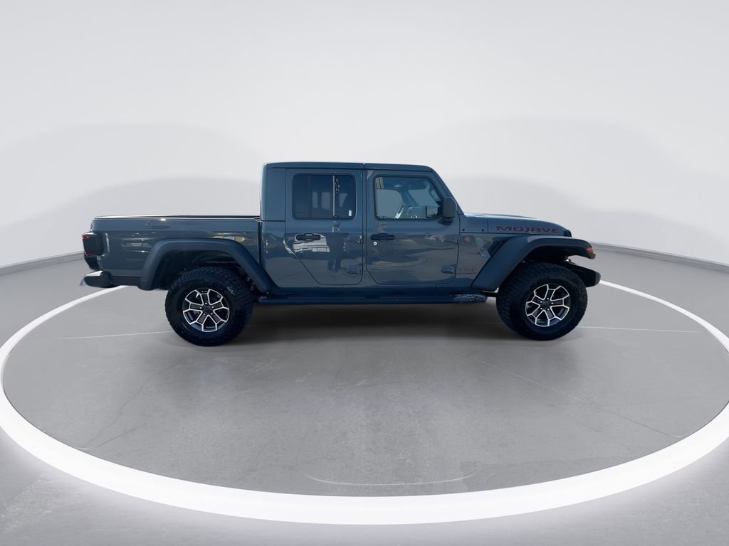 Used 2025 Jeep Gladiator Mojave w/ Convenience Group AWD/4WD image 9