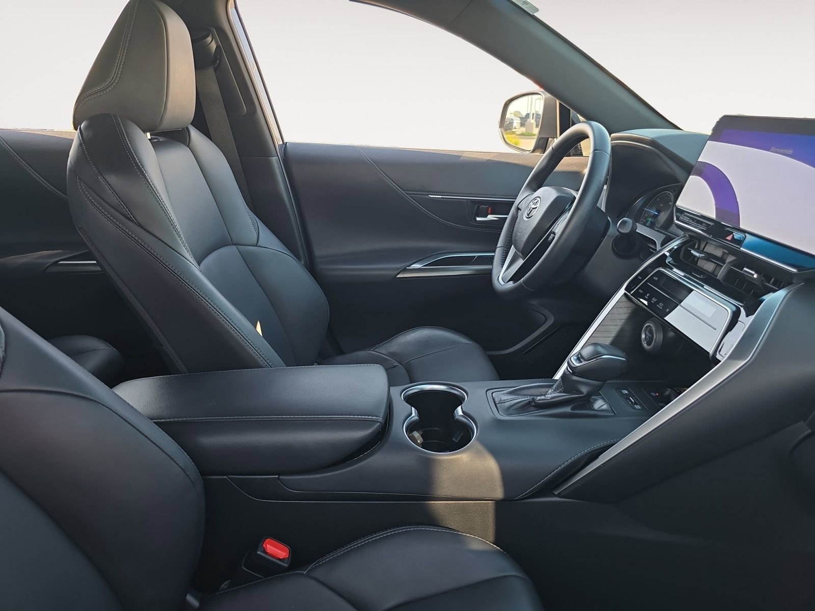 Certified 2024 Toyota Venza XLE image 15