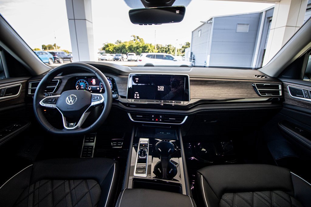 New 2026 Volkswagen Atlas SEL Premium R-Line image 31