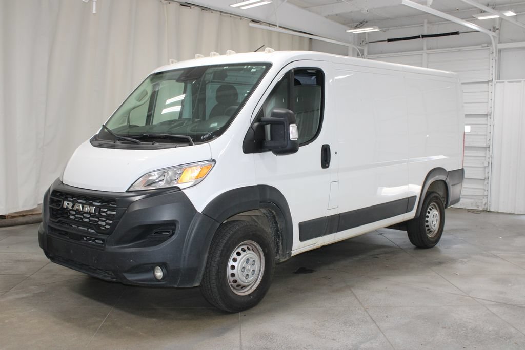 Used 2025 RAM ProMaster 2500 w/ Convenience Group FWD image 4