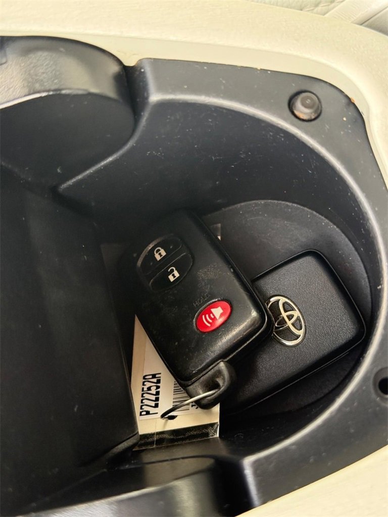 Used 2010 Toyota Prius One image 28