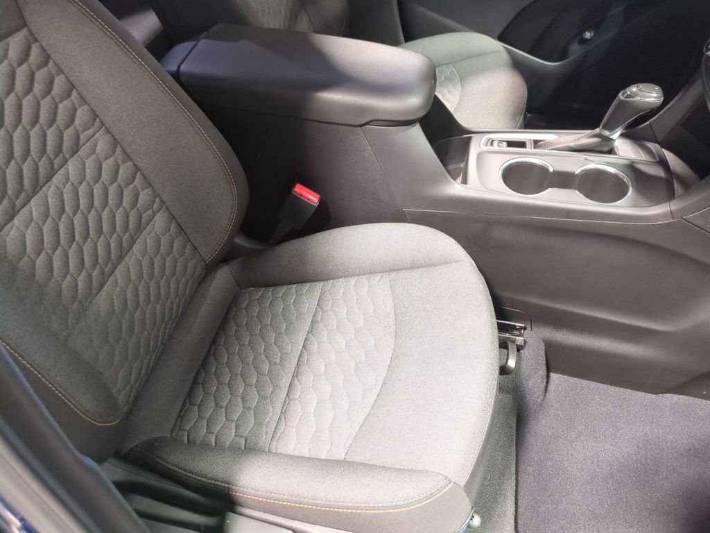 Used 2020 Chevrolet Equinox LT w/ Driver Convenience Package FWD image 28