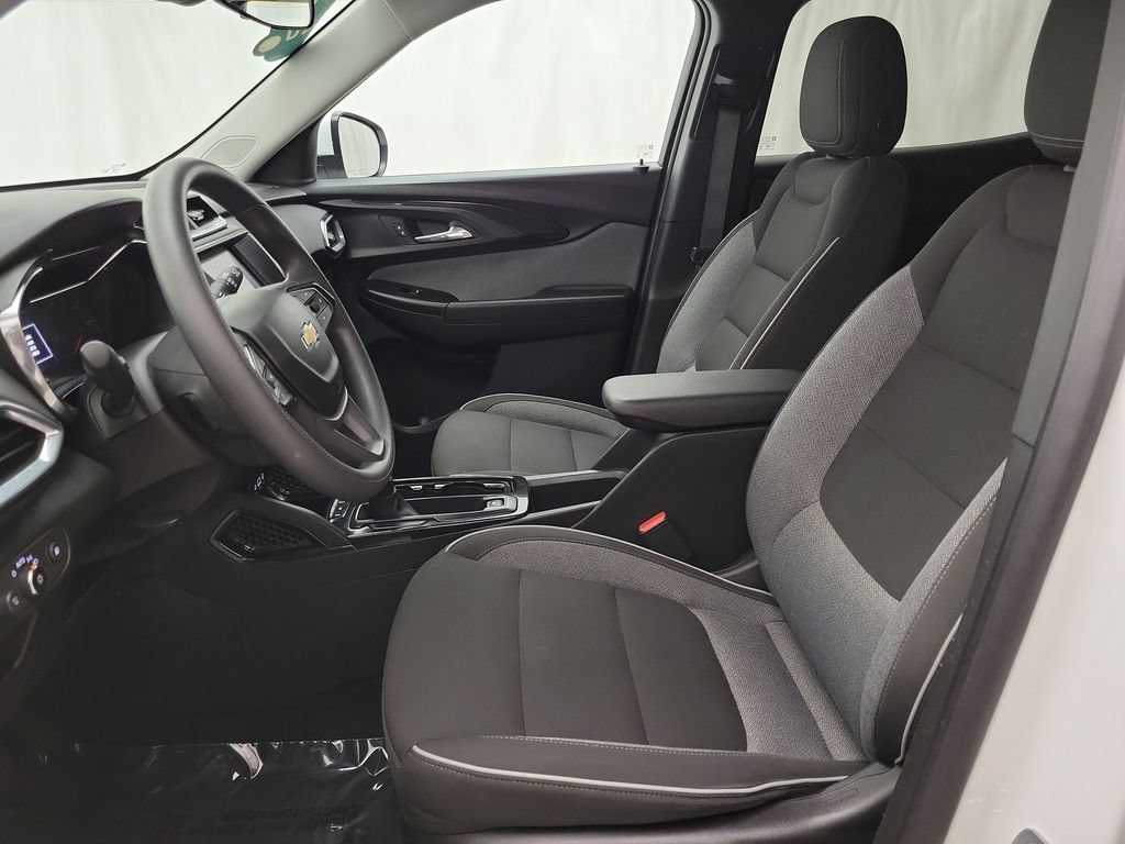 Certified 2023 Chevrolet TrailBlazer LT FWD image 9