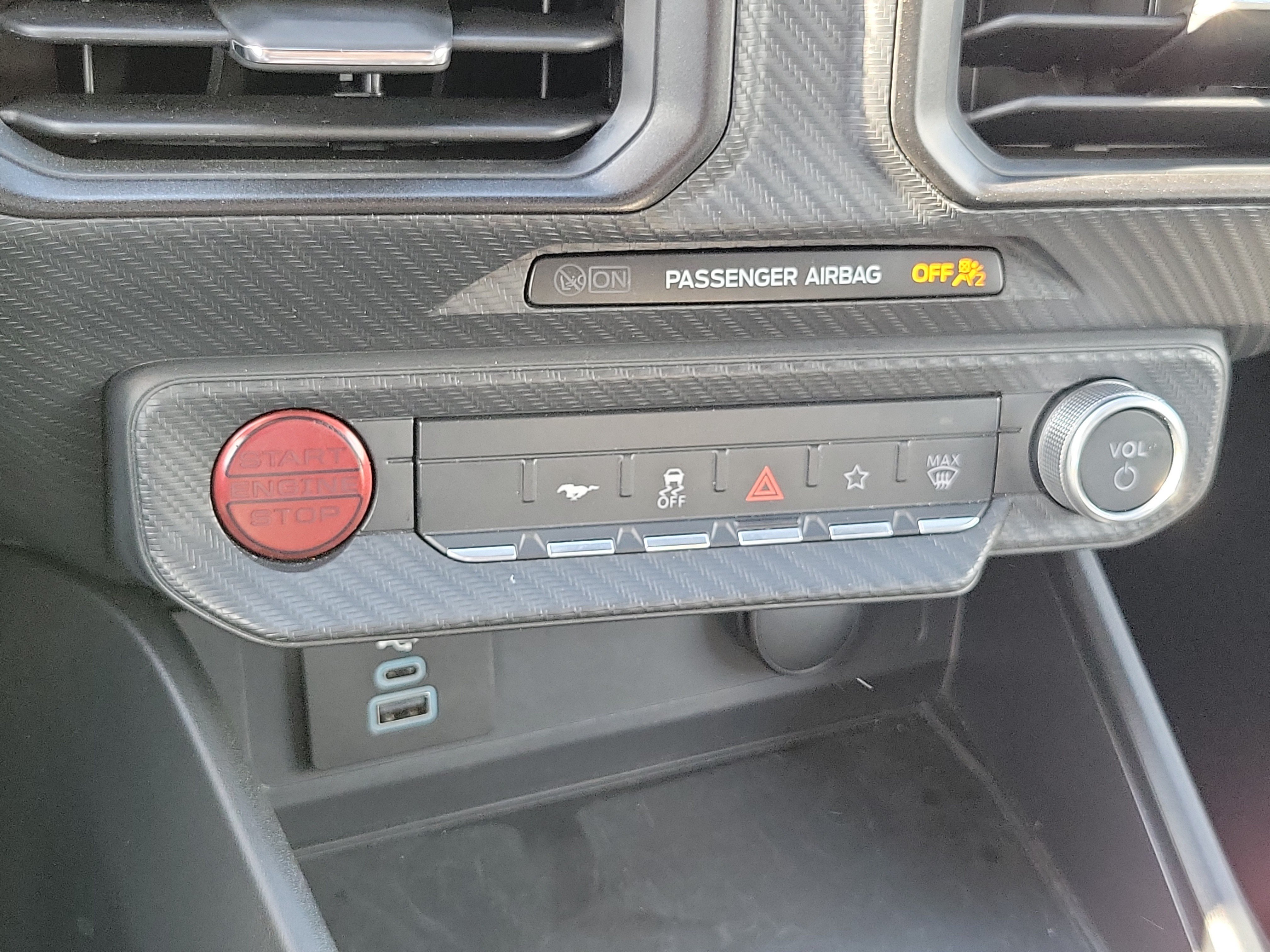 Used 2024 Ford Mustang GT RWD image 19