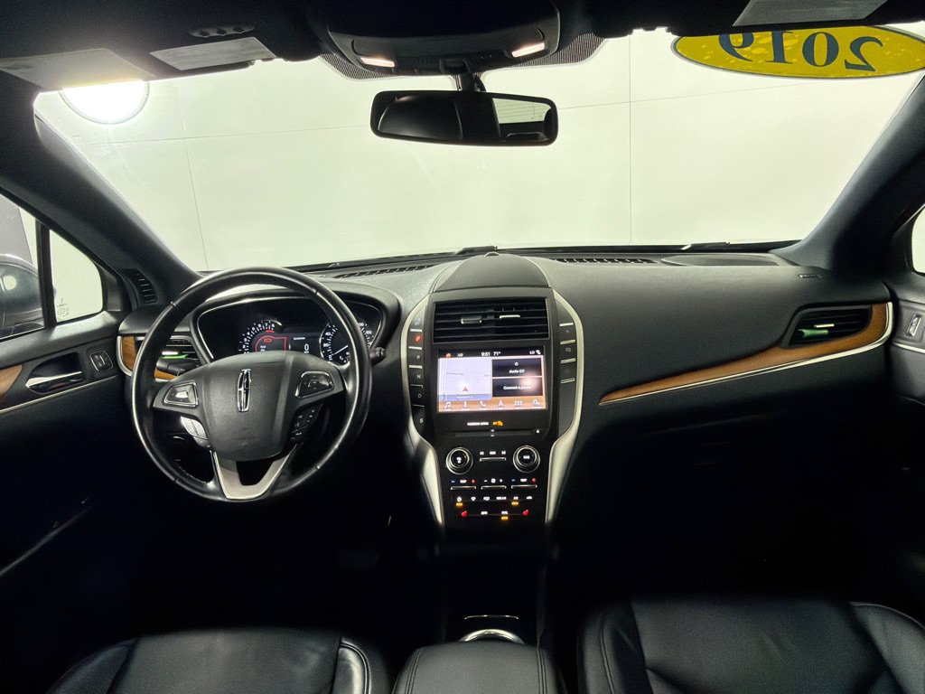 Used 2019 Lincoln MKC Select w/ Select Plus Package FWD image 25