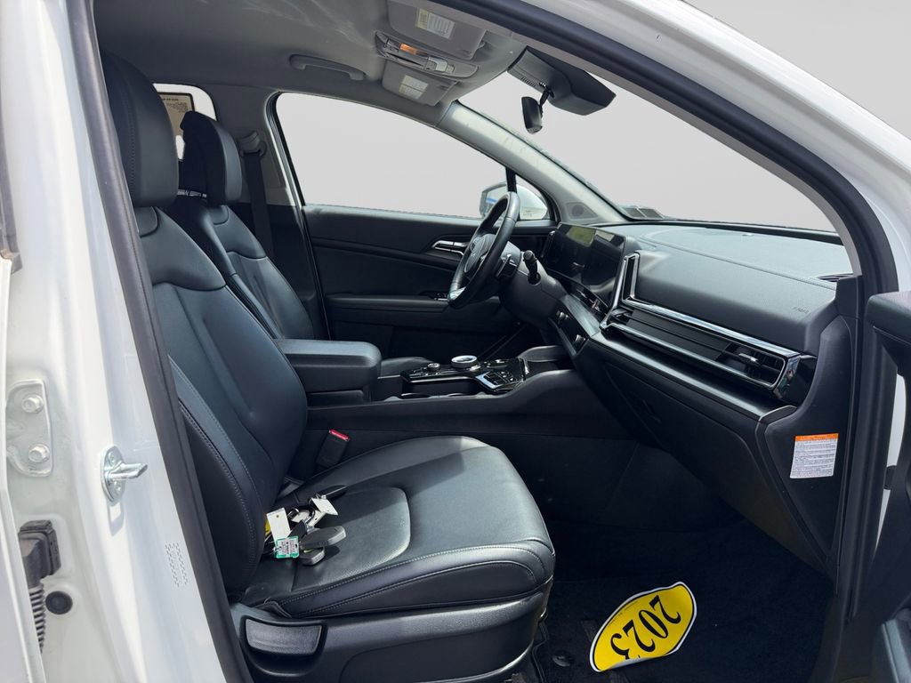 Certified 2023 Kia Sportage EX AWD/4WD image 17