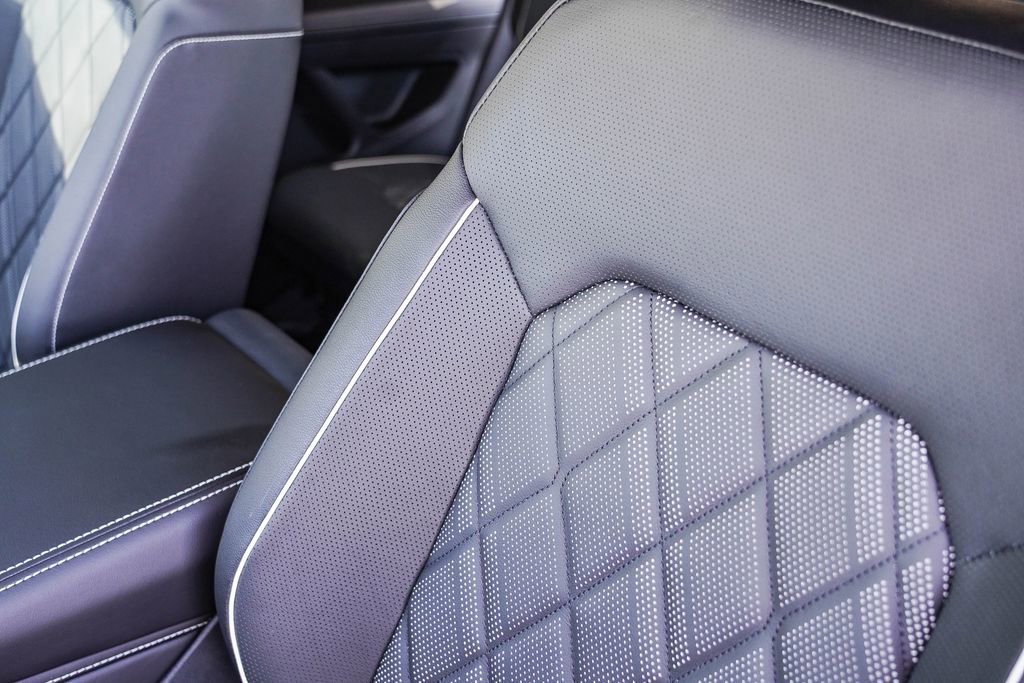 New 2026 Volkswagen Atlas SEL Premium R-Line image 32