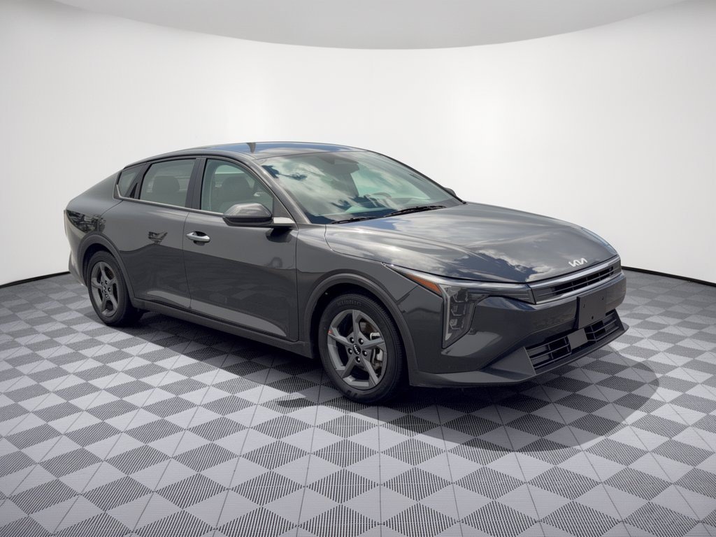 Used 2025 Kia K4 FWD image 7