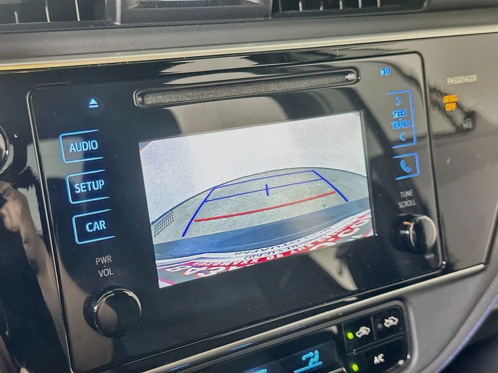 Used 2017 Toyota Corolla SE FWD image 9