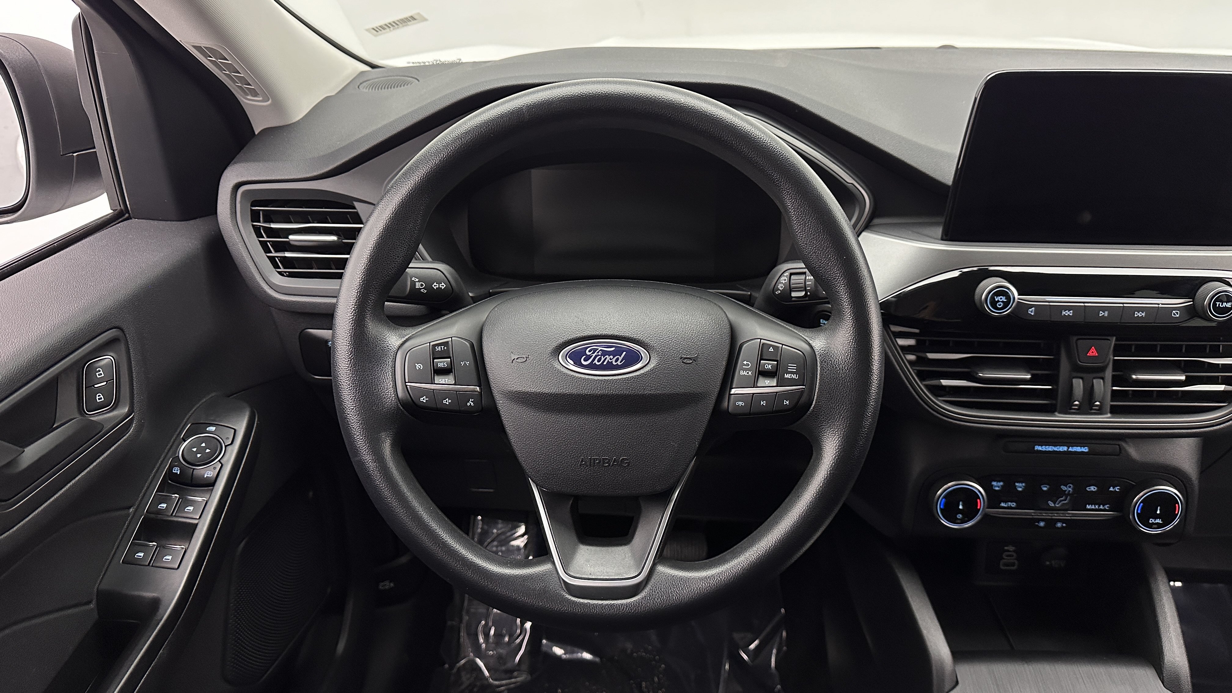Used 2025 Ford Escape Active AWD/4WD image 25
