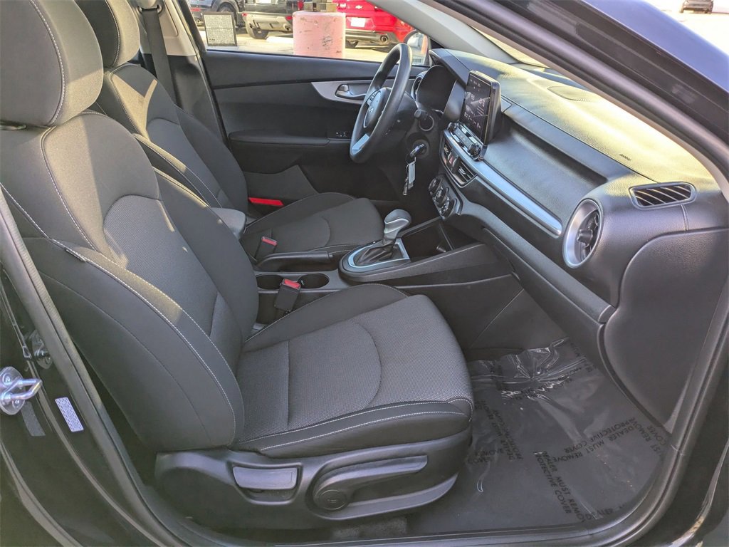 Used 2024 Kia Forte LXS image 32