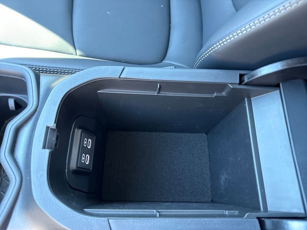 Used 2024 Toyota RAV4 XLE Premium image 27