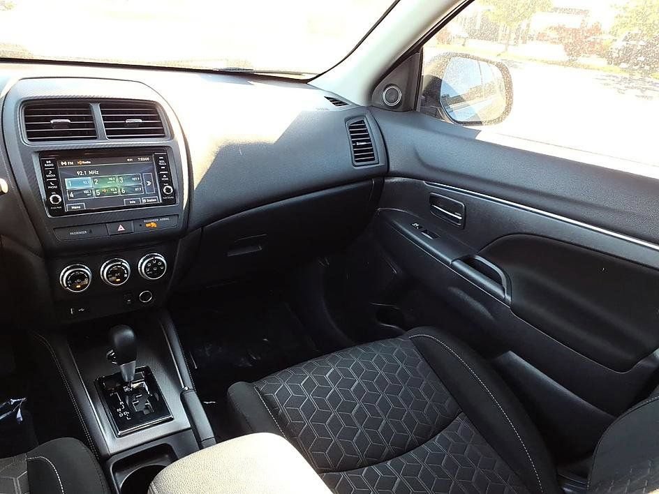 Used 2023 Mitsubishi Outlander Sport ES AWD/4WD image 19