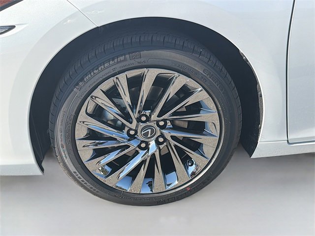 New 2025 Lexus ES 350 Ultra Luxury image 41