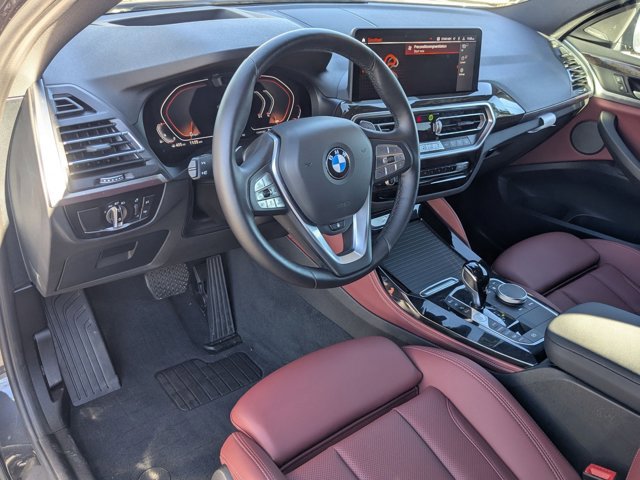 Used 2025 BMW X4 xDrive30i w/ Premium Package image 10