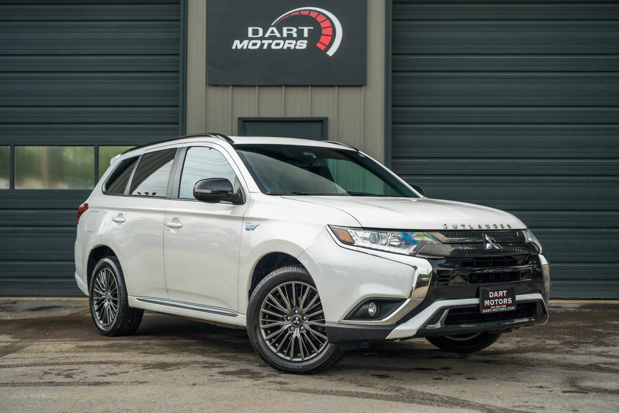 Used 2022 Mitsubishi Outlander GT AWD/4WD image 1