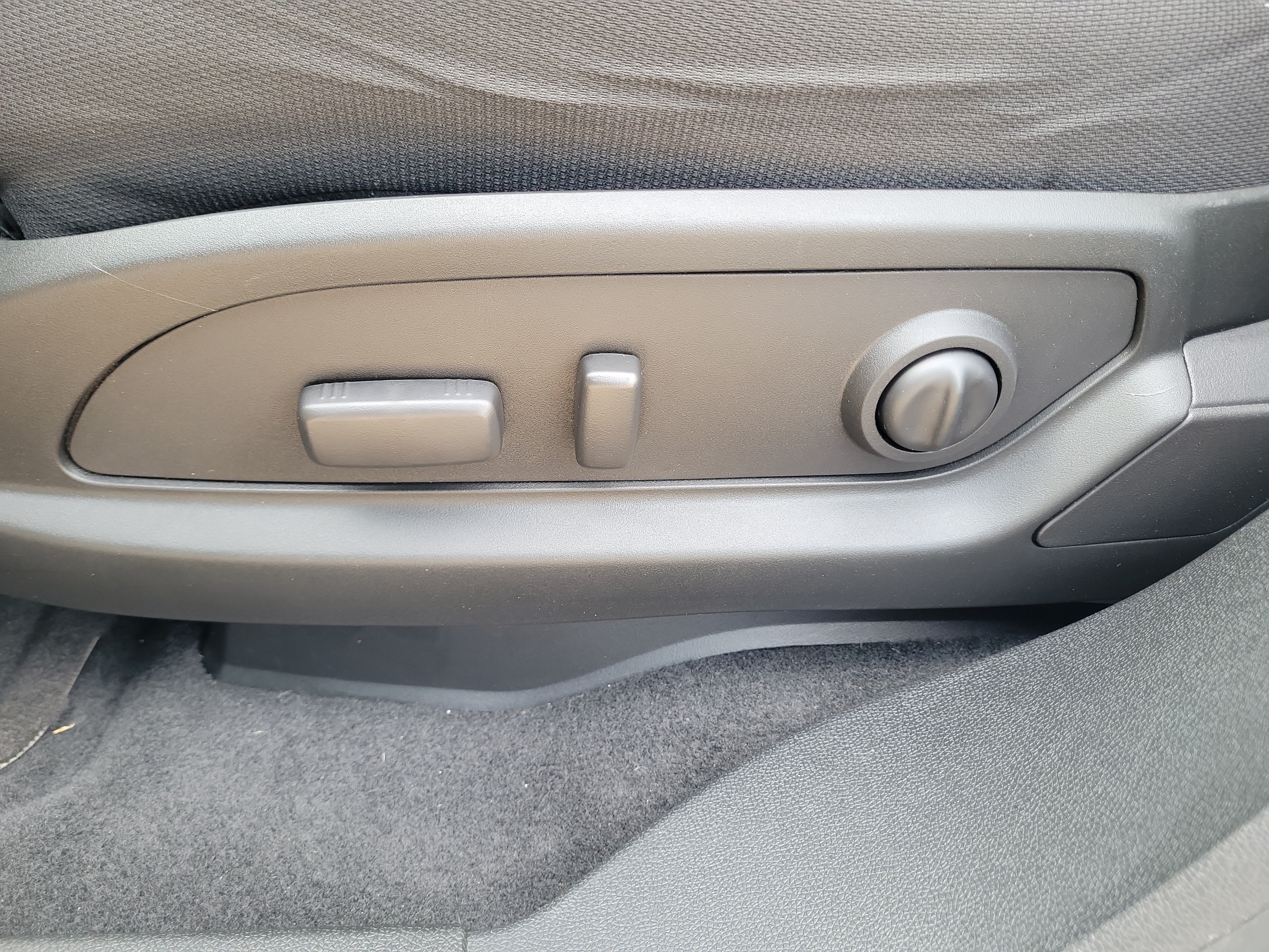 Used 2017 Chevrolet Traverse LT FWD image 22