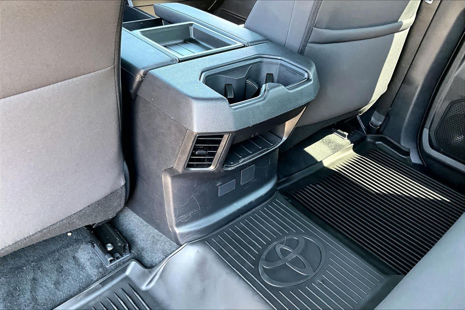 Used 2026 Toyota Tundra SR AWD/4WD image 33