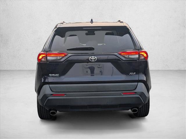 Used 2021 Toyota RAV4 XLE image 6