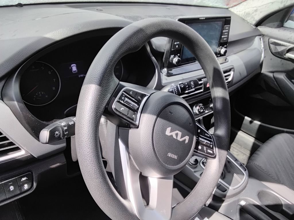 Used 2023 Kia Seltos LX image 7