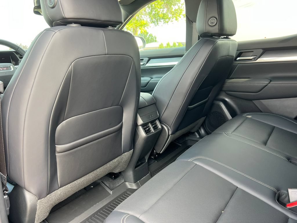 New 2027 GMC Terrain Elevation w/ Elevation Premium Package AWD/4WD image 30
