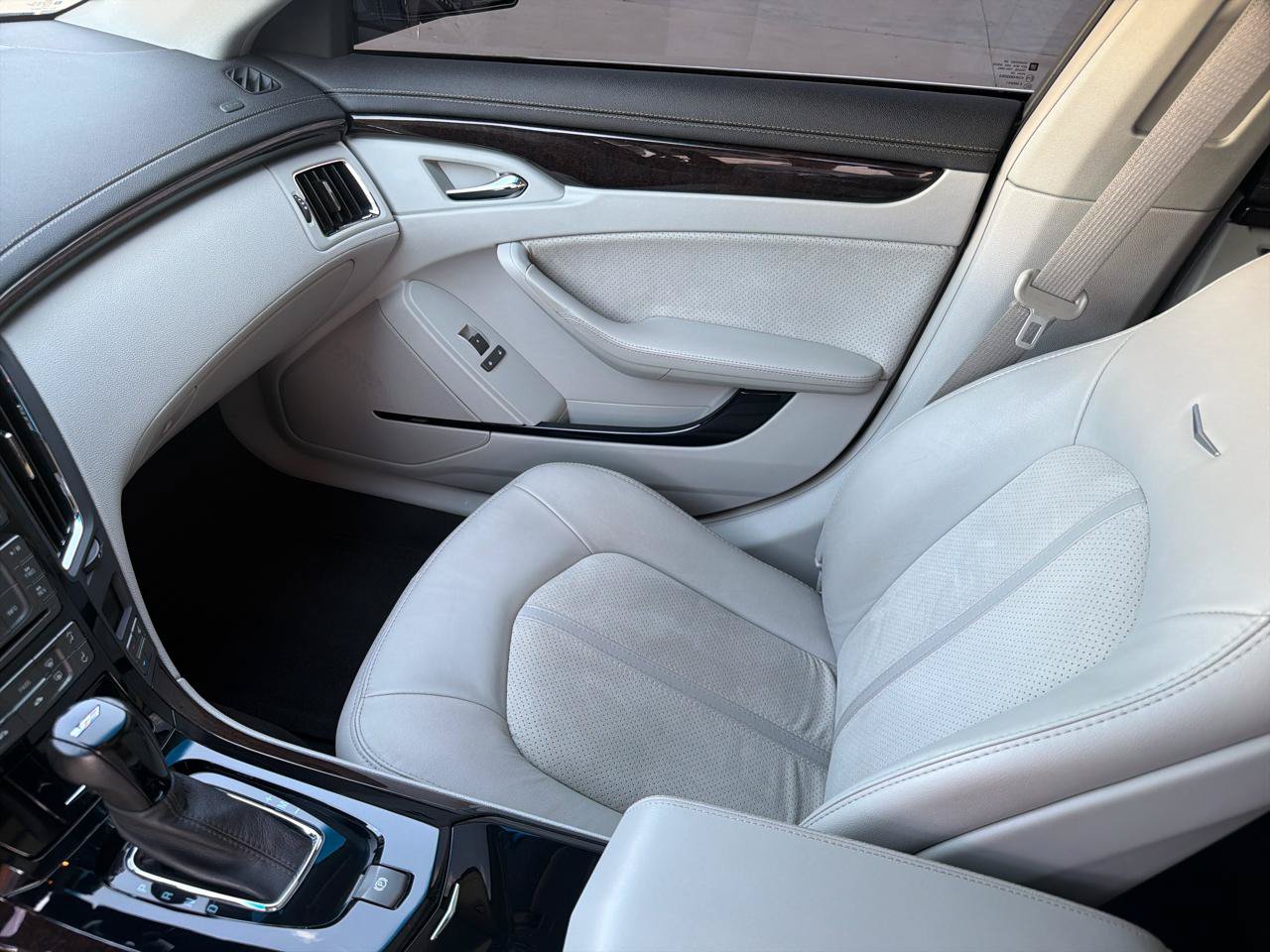 Used 2013 Cadillac CTS V w/ Wood Trim Package RWD image 32