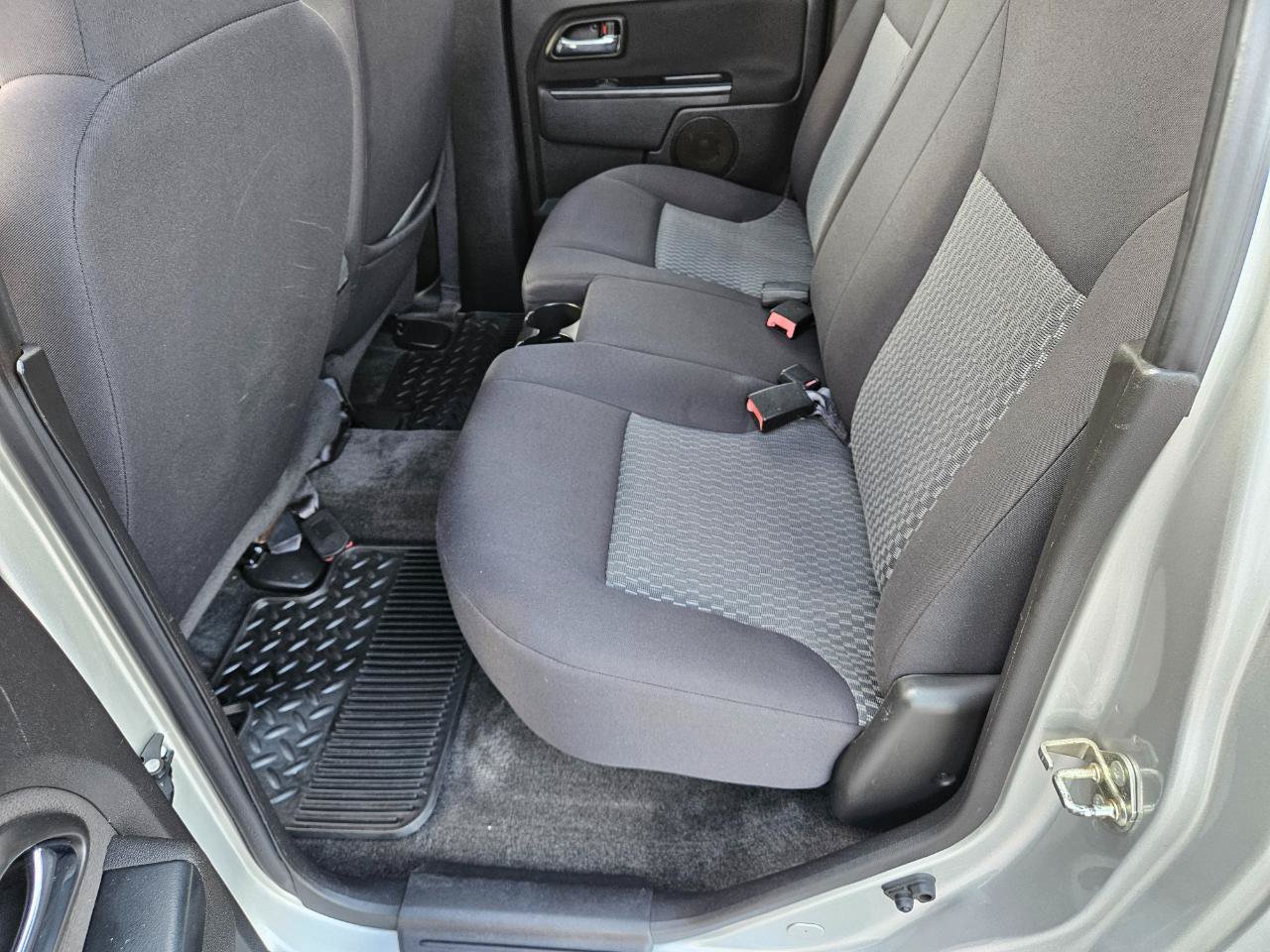 Used 2012 Chevrolet Colorado LT RWD image 16