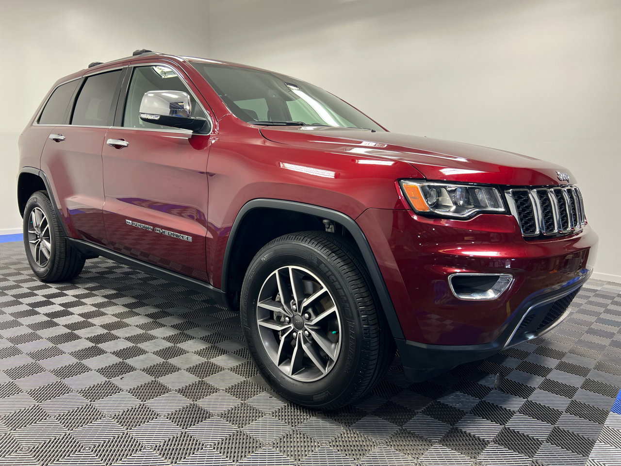 Used 2022 Jeep Grand Cherokee Limited image 1