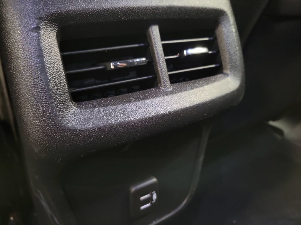 Used 2023 Chevrolet Equinox LT w/ LPO, Floor Liner Package AWD/4WD image 29